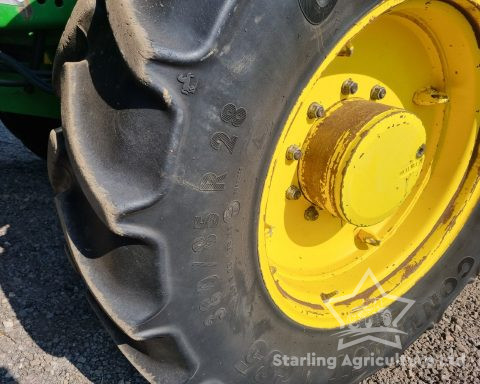 John Deere 6920