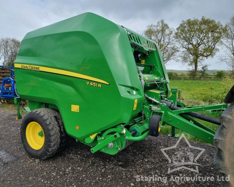 John Deere V451R Round Baler