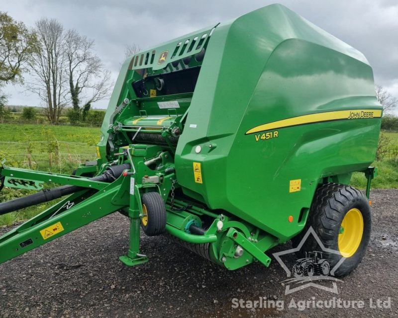 John Deere V451R Round Baler