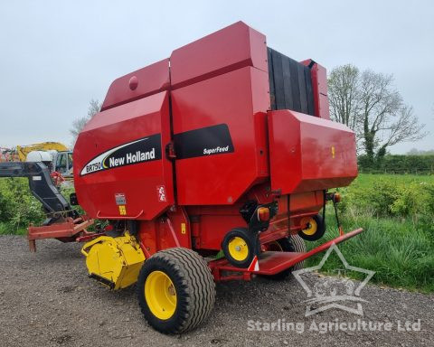 New Holland BR750 Round Baler