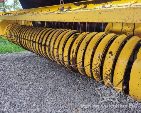 New Holland BR750 Round Baler