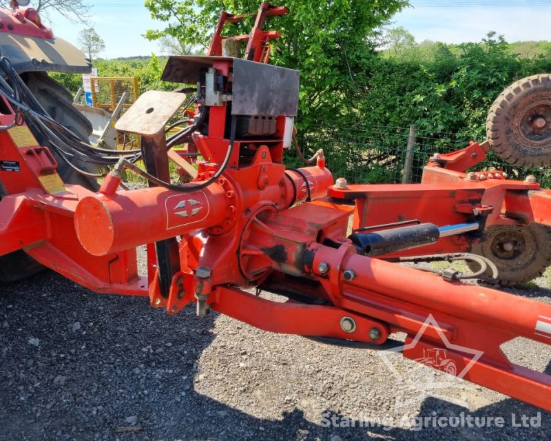 Gregorie Besson 12F Plough