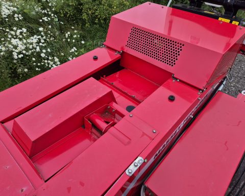 Massey Ferguson 1839 Inline Conventional Baler