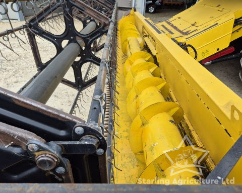 New Holland CX860 Combine