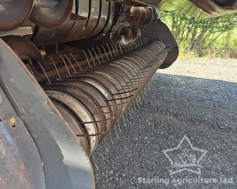 Massey Ferguson 2170 Baler