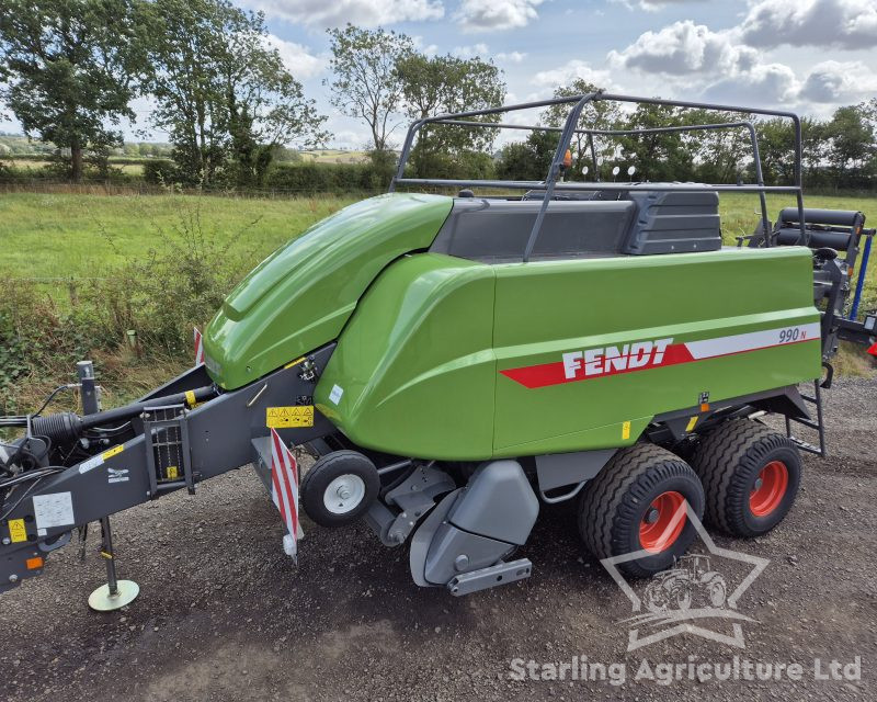 Fendt 990 ( MF 2250 )Baler