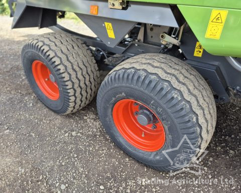 Fendt 990 ( MF 2250 )Baler