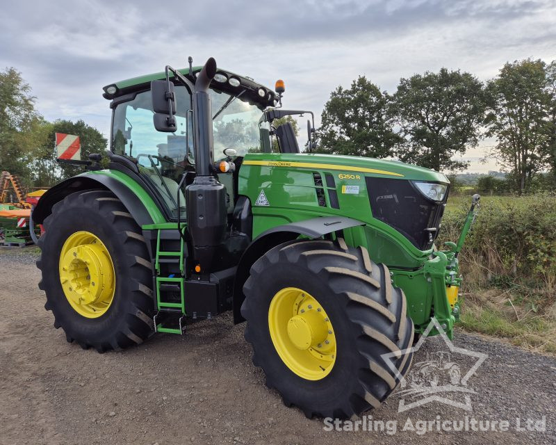 John Deere 6250R