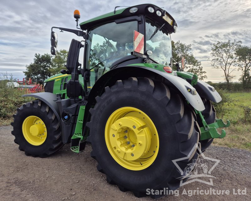 John Deere 6250R