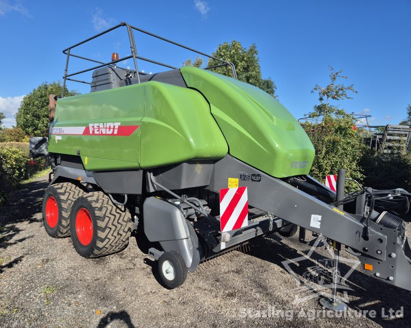 Fendt 12130N (MF2290) Baler