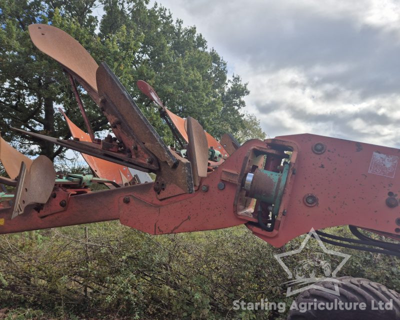 Kverneland RX100 12F Plough