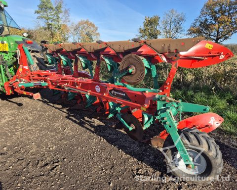 Kverneland LB 85 Furrow Plough