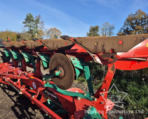 Kverneland LB 85 Furrow Plough