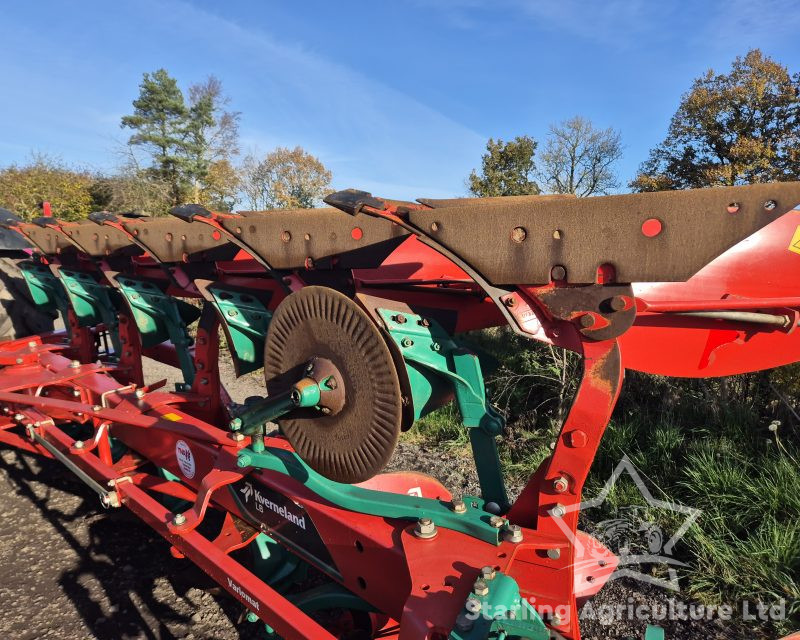 Kverneland LB 85 Furrow Plough