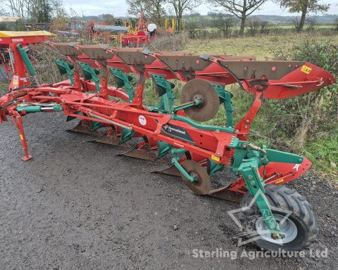 Kverneland LB 85 Furrow Plough