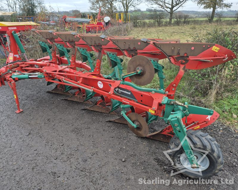 Kverneland LB 85 Furrow Plough