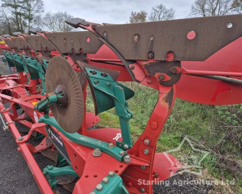 Kverneland LB 85 Furrow Plough