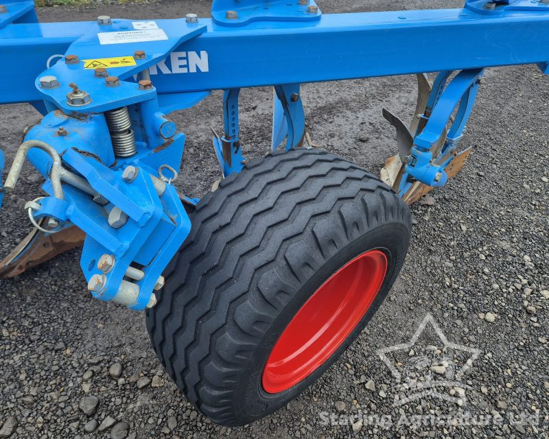 Lemken EuroPal 9 Onland/InFurrow Plough