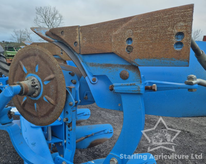 Lemken EuroPal 9 Onland/InFurrow Plough