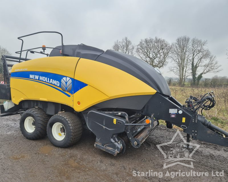 New Holland 1290 Baler