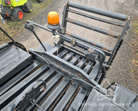 New Holland 1290 Baler