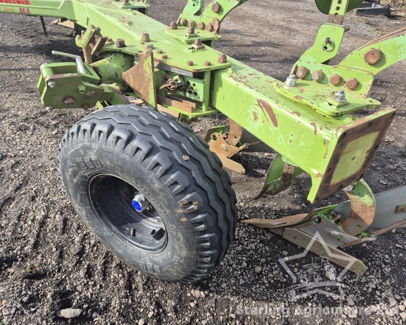 Dowdeswell MA 170 (7+1+1) 9F Plough