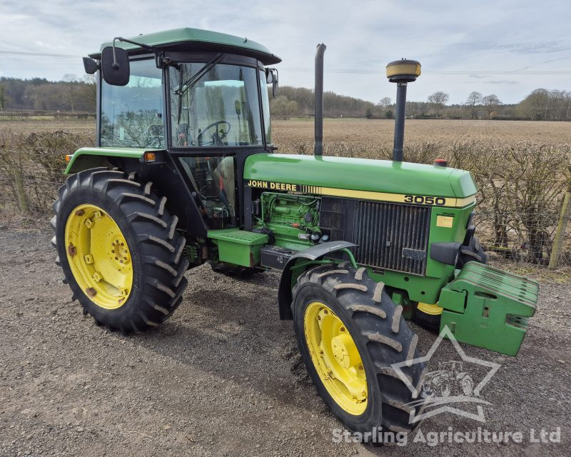 John Deere 3050