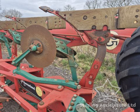 Kverneland LO85 7F Plough