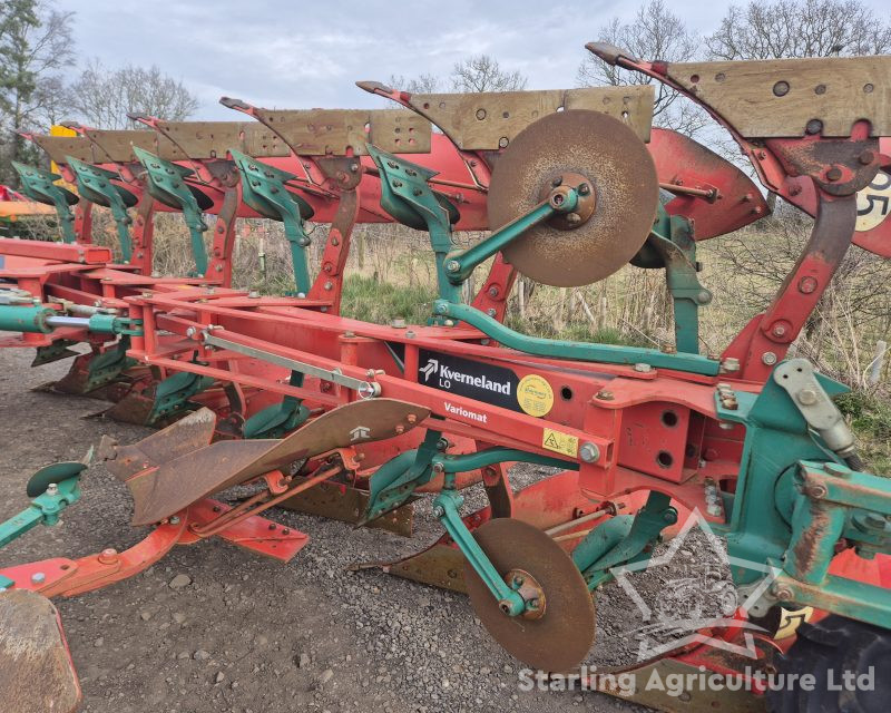 Kverneland LO85 7F Plough